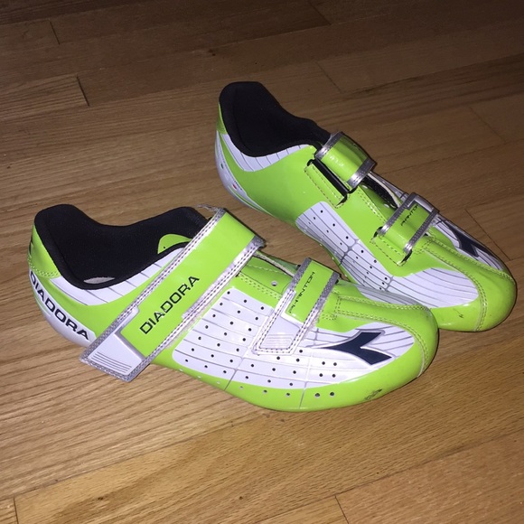 diadora cycling shoes canada